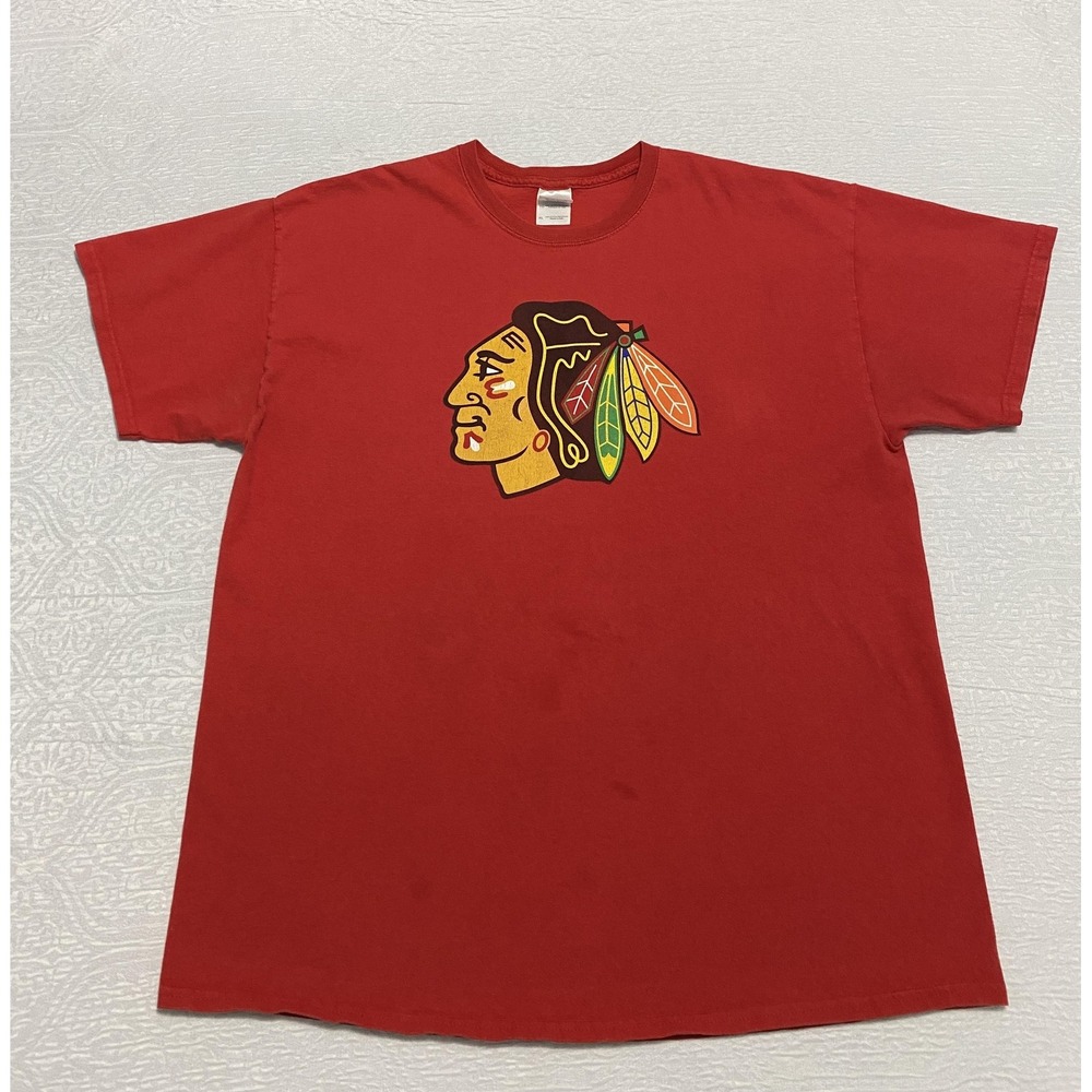 Gildan Chicago Blackhawks Duncan Keith 2 Red Graphic T-Shirt Mens XL NHL